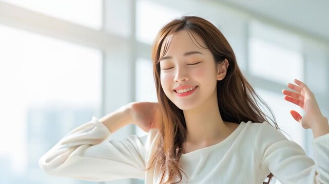 ストレッチをして自律神経を整える日本人女性