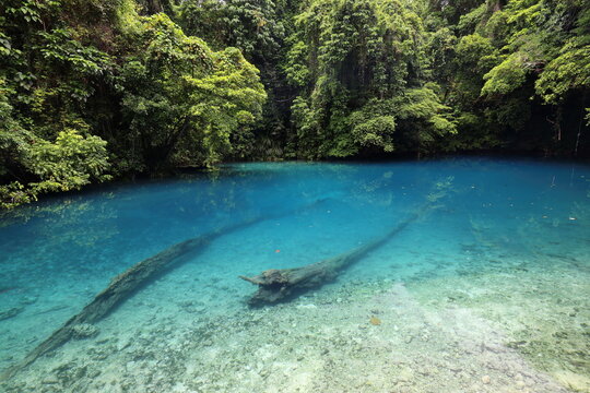 riri blue hole, vanuatu