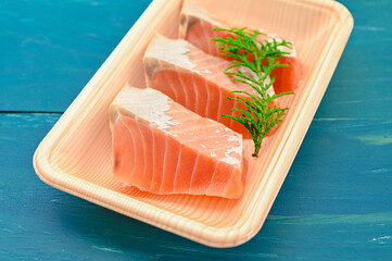 パック入り銀鮭の切り身