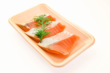 パック入り銀鮭の切り身