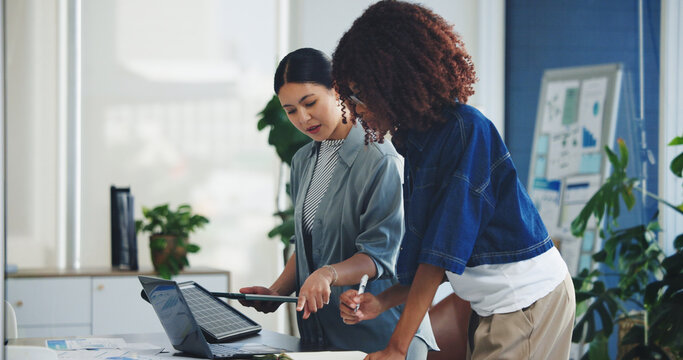 Discussion, solar panel or women with tablet for planning, sustainability project or eco friendly change. Green energy, company transformation or team talk for grid info, photovoltaic specs or tech - Powered by Adobe