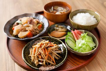 一汁三菜