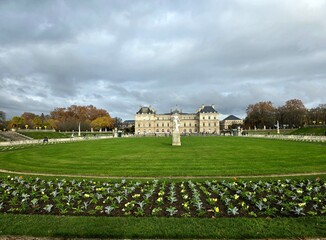 Elements of Parisian house architecture. Elements of houses.