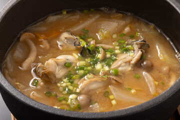 牡蠣スープ（コチュジャン　味噌味）