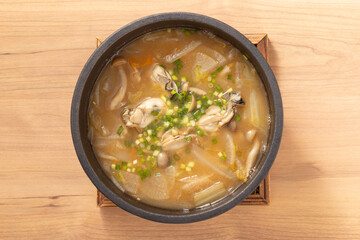 牡蠣スープ（コチュジャン　味噌味）