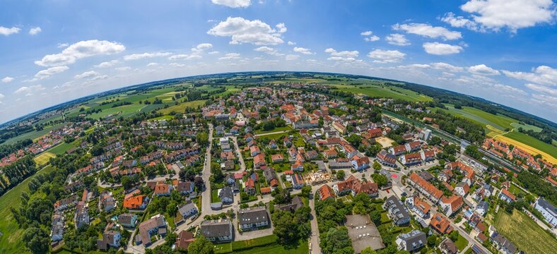 Petershausen an der Glonn im Kreis Dachau n&ouml;rdlich von M&uuml;nchen von oben