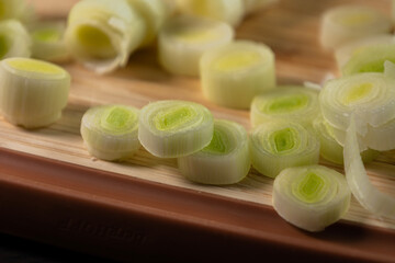 Fresh Leek on Wooden Cutting Board – Healthy Kitchen Ingredient