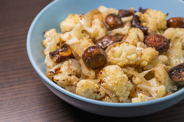 Roasted Cauliflower and Mushrooms in Bowl – Cozy Fall Veggie Side Dish