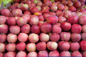 Close-up of a pile of red apples for sale at a Turkish market.