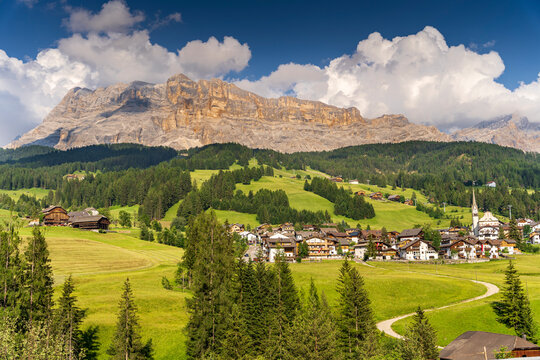 Breathtaking summer day in the Dolomites (Dolomiti Orientali di Badia) wild mountains, Monte Cavallo, Sas dla Crusc, Italy