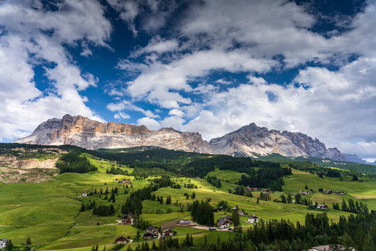 Breathtaking summer day in the Dolomites (Dolomiti Orientali di Badia) wild mountains, Monte Cavallo, Sas dla Crusc, Italy
