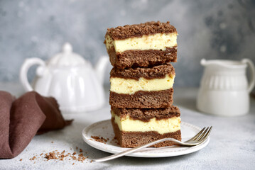 Delicious chocolate cheesecake with ricotta .