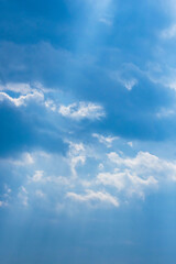 初冬の空　印象的な雲の輝きと光の筋10