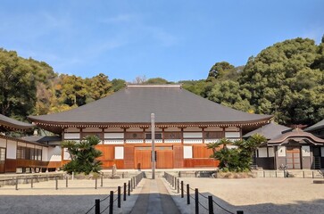宇宙山乾坤院、本殿