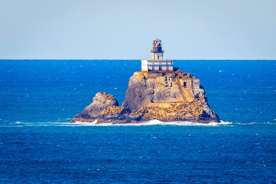 Tillamook Lighthouse scenic view from the shore of Oregon