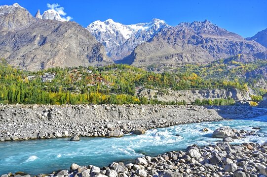 The Hunza Valley romanized: Hunza Dish; Wakhi is a mountainous valley located in the region of Gilgit-Baltistan in Pakistan 