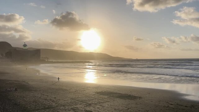Sunset at Playa de Las Canteras in Las Palmas de Gran Canaria