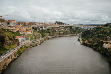 Obraz premium Arrábida Bridge and Douro River Valley, Porto, Portugal