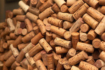 Fototapeta premium Large pile of wine bottle corks