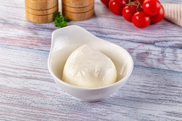 Italian Mozarella buffalo cheese ball