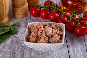 Canned Tuna fish in the bowl