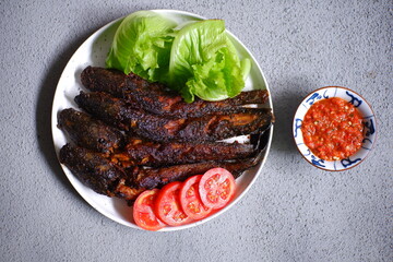 grilled fish and vegetables 