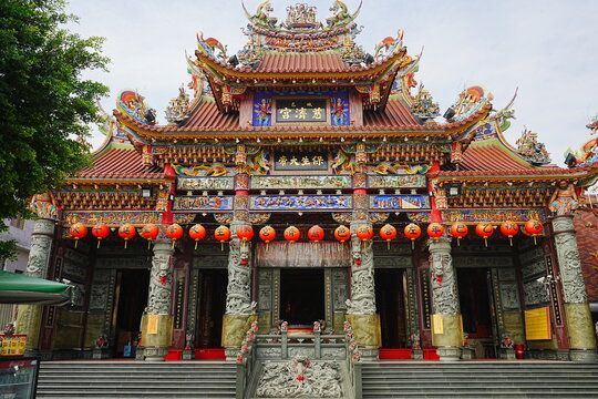 Ciji Temple or Cih Ji Temple of Zuoying Old City in Kaohsiung, Taiwan - 台湾 高雄 左営城邑慈済宮
