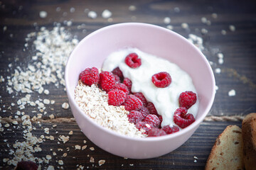 yogurt with raspberry