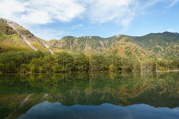Naklejka premium lake and mountains