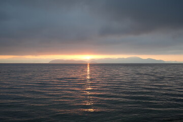 滋賀県 月見浜の朝焼けの絶景