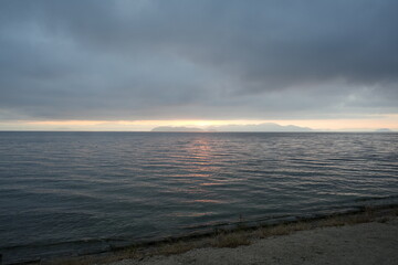 滋賀県 月見浜の朝焼けの絶景