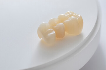 Zirconia block and dentures