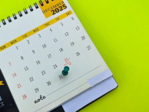 31st december last day deadline marked on calendar 2025