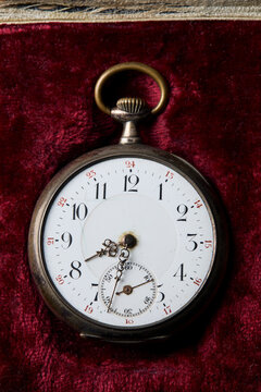 ancienne montre &agrave; gousset 