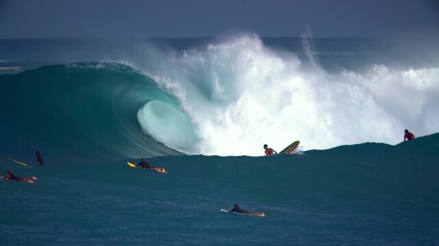 Big wave in Hawaii super slow motion high speed