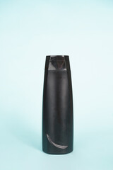 The cool blue setting enhances the product’s sleek packaging and modern design