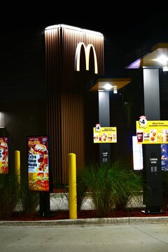 McDonald's drive-thru lines at night in Palmetto, Florida