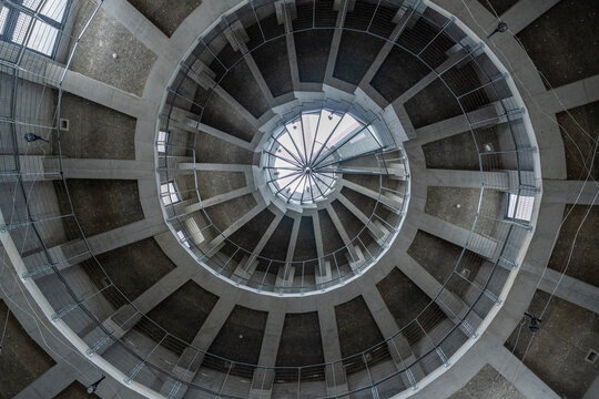 Spiral Atrium View 01