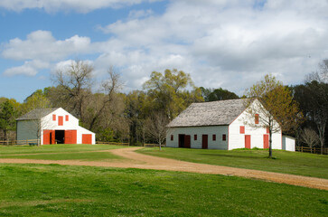 Obraz premium old rural barns on a plantation