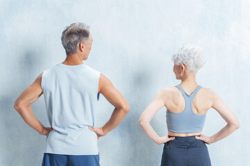 スポーツマンのシニア男女