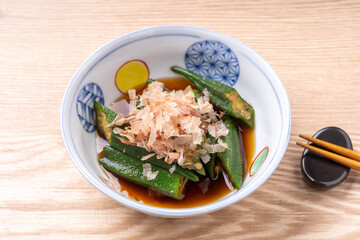 オクラの麺つゆ漬け