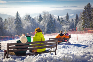 Góra Parkowa w Krynicy-Zdroju zimą. © rogozinski