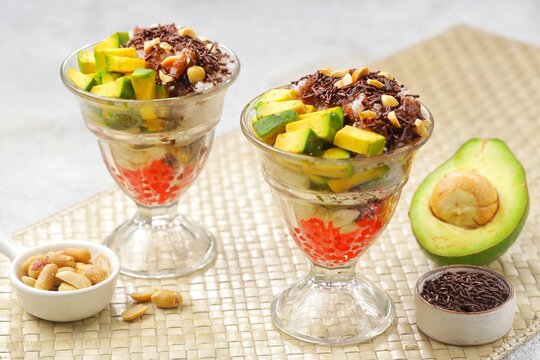 Es podeng, Es puter, Es dung dung  is an Indonesian dessert similar to ice cream made from coconut milk as a substitute for milk.