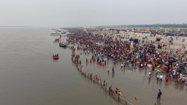 4K Drone Footage of Chhath Puja at Patna Ghats | Aerial View of Devotees Performing Sun Worship on the Banks of River Ganga in Bihar, India