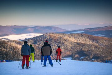 Piękny słoneczny zimowy dzień na Jaworzynie Krynickiej. © rogozinski