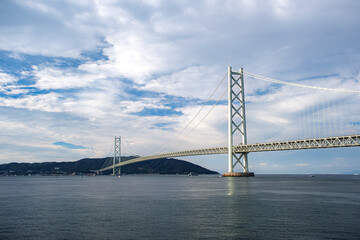 兵庫県神戸市 秋空と明石海峡大橋