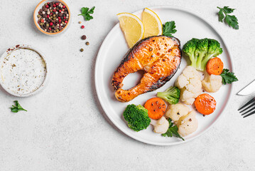 Healthy grilled fish salmon steak and vegetables