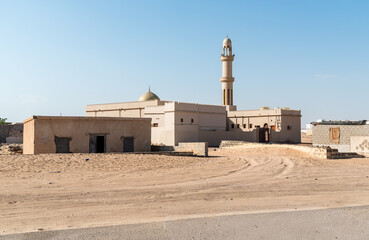 View of a mosque situated on the outskirts of an Omani town, Sultanate of Oman.