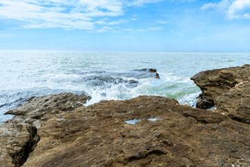 « Carrelet face aux vagues » Plage Pornic Nantes