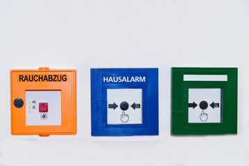 Sicherheitssystem und Alarmschalter